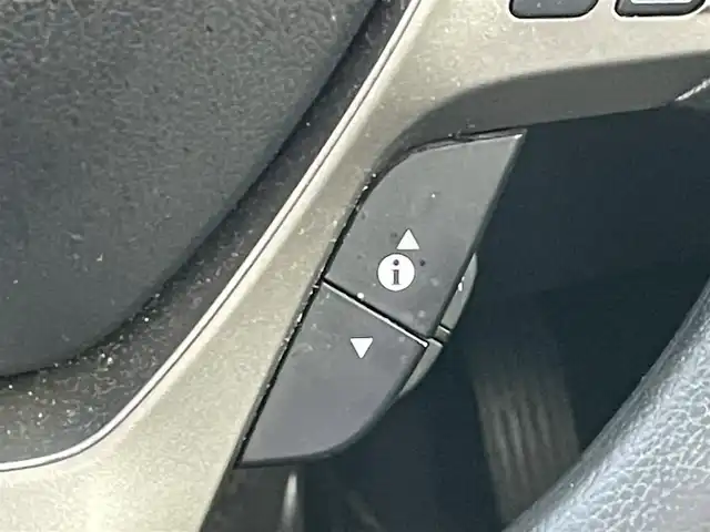 ホンダ フリード スパイク ハイブリット ジャストセレクション 千葉県 2015(平27)年 17.2万km ホワイトオーキッドパール 純正7インチナビ/CD/DVD/ipod/AUX/ETC/純正フロアマット/ステアリングスイッチ