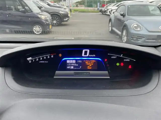 ホンダ フリード スパイク ハイブリット ジャストセレクション 千葉県 2015(平27)年 17.2万km ホワイトオーキッドパール 純正7インチナビ/CD/DVD/ipod/AUX/ETC/純正フロアマット/ステアリングスイッチ