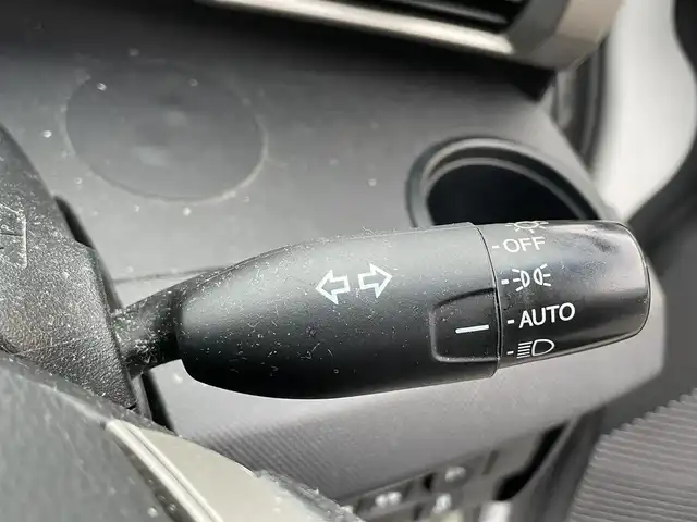 ホンダ フリード スパイク ハイブリット ジャストセレクション 千葉県 2015(平27)年 17.2万km ホワイトオーキッドパール 純正7インチナビ/CD/DVD/ipod/AUX/ETC/純正フロアマット/ステアリングスイッチ