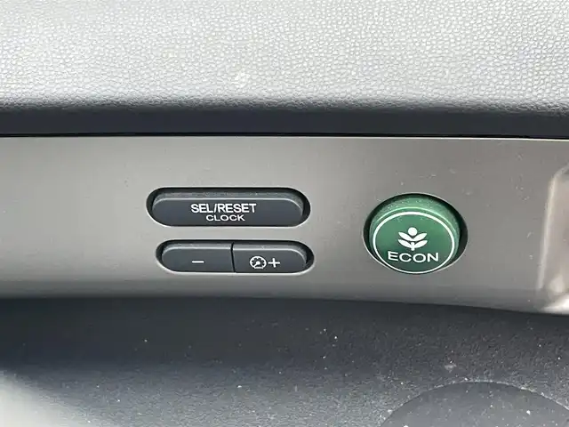 ホンダ フリード スパイク ハイブリット ジャストセレクション 千葉県 2015(平27)年 17.2万km ホワイトオーキッドパール 純正7インチナビ/CD/DVD/ipod/AUX/ETC/純正フロアマット/ステアリングスイッチ