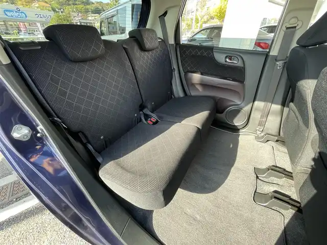 ホンダ Ｎ ＯＮＥ プレミアム ツアラー 兵庫県 2013(平25)年 6.9万km プレミアムブルームーンパール (株)IDOMが運営する【じしゃロン神戸名谷店】の自社ローン対象車両になります。こちらは現金ご利用時の価格です。/自社ローンご希望の方は別途その旨お申付け下さい。/社外SDナビ/CD/DVD/BT/フルセグTV/バックカメラ/ステアリングスイッチ/LEDヘッドライト/オートライト/ウィンカーミラー/純正14インチAW/ETC