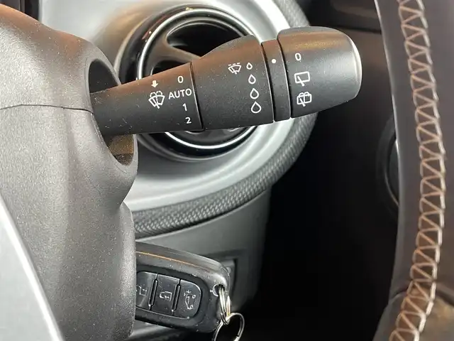 スマート ＭＣＣ スマート フォーフォー BRABUSスポーツ 愛知県 2018(平30)年 3万km 青／白 ９インチナビ　/ＴＶ　/バックカメラ　/Ｂｌｕｅｔｏｏｔｈ　/ブルーレイ再生　/黒革シート　/シートヒーター　/クルコン　/ＬＫＡ　/衝突被害軽減ブレーキ　/パドルシフト　/ＬＥＤヘッドライト　/ガラスルーフ　/ＥＴＣ