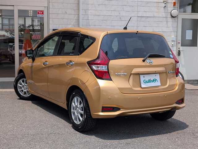 日産 ノート e－パワー X Vセレクション 埼玉県 2020(令2)年 3.5万km ギャラクシーゴールド ワンオーナー/メモリナビ(カロッツェリア AVIC-CW910)/フルセグテレビ/Bluetoothオーディオ/アラウンドビューモニター/バックカメラ/前後ドライブレコーダー(COMTEC ZDR026)/ウィンカーミラー/プッシュスタート/ETC/LEDヘッドライト/スマートキー×2/整備記録簿(R7、R6、R5、R4、R3)/車両取扱説明書/ナビ取扱説明書/夏タイヤあり（純正アルミホイール15インチ)