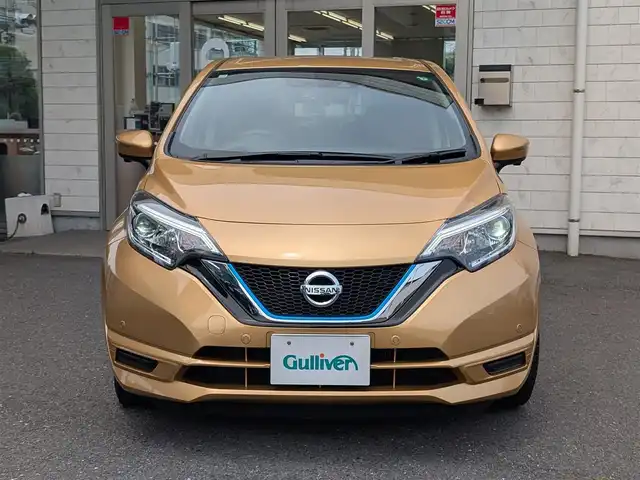 日産 ノート e－パワー X Vセレクション 埼玉県 2020(令2)年 3.5万km ギャラクシーゴールド ワンオーナー/メモリナビ(カロッツェリア AVIC-CW910)/フルセグテレビ/Bluetoothオーディオ/アラウンドビューモニター/バックカメラ/前後ドライブレコーダー(COMTEC ZDR026)/ウィンカーミラー/プッシュスタート/ETC/LEDヘッドライト/スマートキー×2/整備記録簿(R7、R6、R5、R4、R3)/車両取扱説明書/ナビ取扱説明書/夏タイヤあり（純正アルミホイール15インチ)