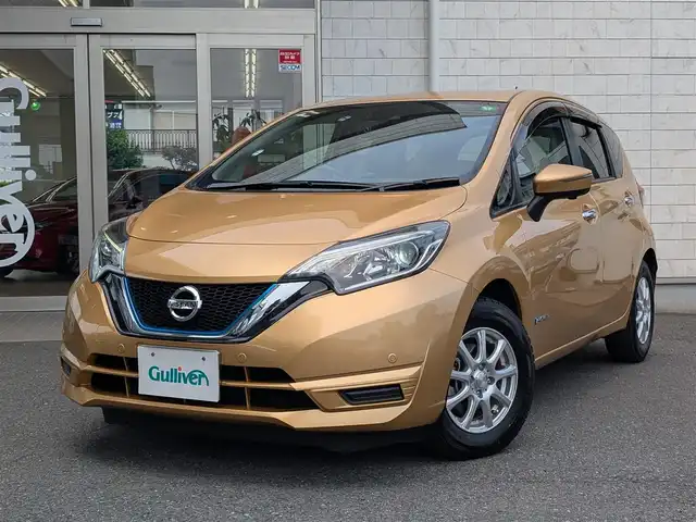 日産 ノート e－パワー X Vセレクション 埼玉県 2020(令2)年 3.5万km ギャラクシーゴールド ワンオーナー/メモリナビ(カロッツェリア AVIC-CW910)/フルセグテレビ/Bluetoothオーディオ/アラウンドビューモニター/バックカメラ/前後ドライブレコーダー(COMTEC ZDR026)/ウィンカーミラー/プッシュスタート/ETC/LEDヘッドライト/スマートキー×2/整備記録簿(R7、R6、R5、R4、R3)/車両取扱説明書/ナビ取扱説明書/夏タイヤあり（純正アルミホイール15インチ)
