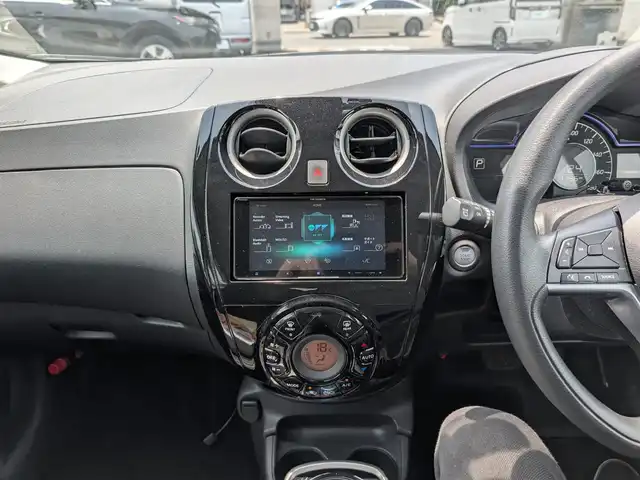 日産 ノート e－パワー X Vセレクション 埼玉県 2020(令2)年 3.5万km ギャラクシーゴールド ワンオーナー/メモリナビ(カロッツェリア AVIC-CW910)/フルセグテレビ/Bluetoothオーディオ/アラウンドビューモニター/バックカメラ/前後ドライブレコーダー(COMTEC ZDR026)/ウィンカーミラー/プッシュスタート/ETC/LEDヘッドライト/スマートキー×2/整備記録簿(R7、R6、R5、R4、R3)/車両取扱説明書/ナビ取扱説明書/夏タイヤあり（純正アルミホイール15インチ)