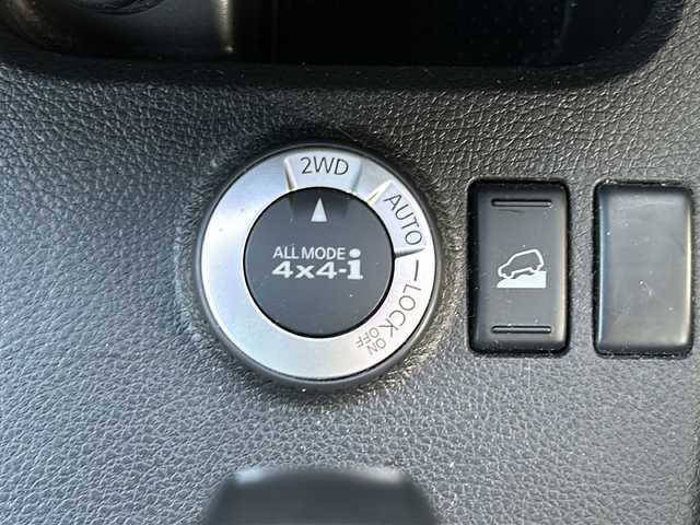 日産 エクストレイル 20Stt 福島県 2013(平25)年 7.4万km ヒマラヤンカーキ 純正ナビ　バックＣ　フルセグＴＶ　ＢＴ　ＥＴＣ　追従型クルコン　ダウンヒルアシストコントロール　４×４－ｉモード　スマートキー　スタッドレスタイヤ付１６インチＡＷ車載　ＡＣ　電格ミラー　ＰＷ　ＰＳ