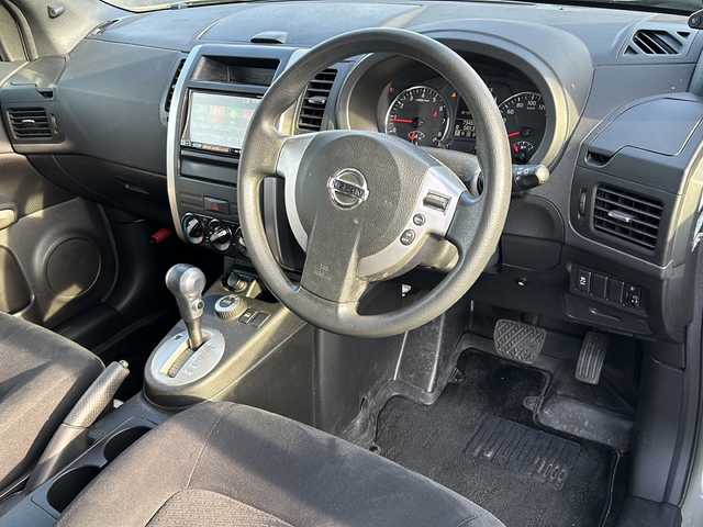 日産 エクストレイル 20Stt 福島県 2013(平25)年 7.4万km ヒマラヤンカーキ 純正ナビ　バックＣ　フルセグＴＶ　ＢＴ　ＥＴＣ　追従型クルコン　ダウンヒルアシストコントロール　４×４－ｉモード　スマートキー　スタッドレスタイヤ付１６インチＡＷ車載　ＡＣ　電格ミラー　ＰＷ　ＰＳ