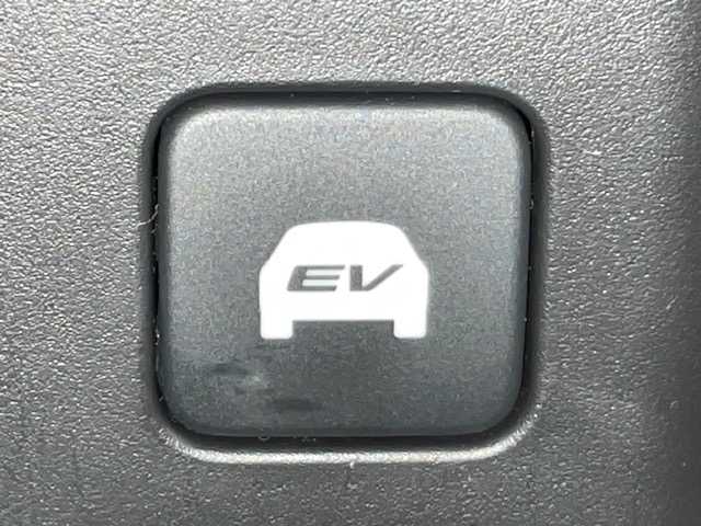 ホンダ オデッセイ ハイブリッド アブソルートセンシングEXパック 茨城県 2016(平28)年 8.8万km クリスタルブラックパール 純正ナビ　/-BT/フルセグ/AM/FM/両側パワースライドドア　/全方位カメラ　/ＥＴＣ　/HONDA SENSING/・アダプティブクルーズコントロール/・衝突軽減ブレーキ/・車線維持支援システム/・誤発進抑制機能/・先行車発進お知らせ機能/・オートハイビーム/・標識認識機能/ブラインドスポットモニター　/パーキングアシスト　/プッシュスタート　/ＬＥＤライト　/オートライト/スマートキー×2