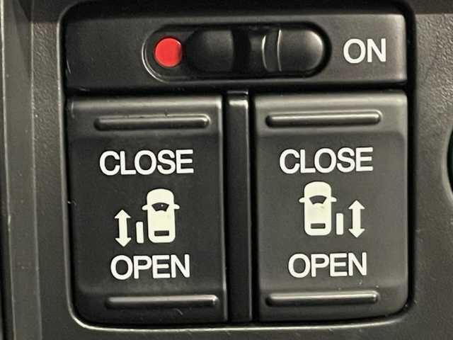 ホンダ オデッセイ ハイブリッド アブソルートセンシングEXパック 茨城県 2016(平28)年 8.8万km クリスタルブラックパール 純正ナビ　/-BT/フルセグ/AM/FM/両側パワースライドドア　/全方位カメラ　/ＥＴＣ　/HONDA SENSING/・アダプティブクルーズコントロール/・衝突軽減ブレーキ/・車線維持支援システム/・誤発進抑制機能/・先行車発進お知らせ機能/・オートハイビーム/・標識認識機能/ブラインドスポットモニター　/パーキングアシスト　/プッシュスタート　/ＬＥＤライト　/オートライト/スマートキー×2