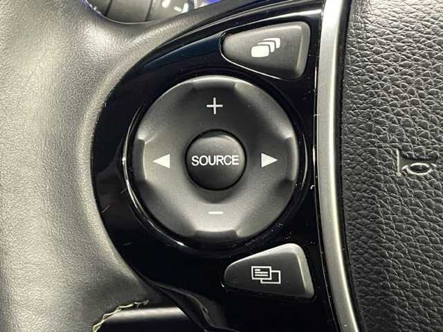 ホンダ オデッセイ ハイブリッド アブソルートセンシングEXパック 茨城県 2016(平28)年 8.8万km クリスタルブラックパール 純正ナビ　/-BT/フルセグ/AM/FM/両側パワースライドドア　/全方位カメラ　/ＥＴＣ　/HONDA SENSING/・アダプティブクルーズコントロール/・衝突軽減ブレーキ/・車線維持支援システム/・誤発進抑制機能/・先行車発進お知らせ機能/・オートハイビーム/・標識認識機能/ブラインドスポットモニター　/パーキングアシスト　/プッシュスタート　/ＬＥＤライト　/オートライト/スマートキー×2