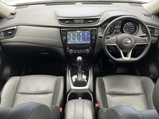 日産 エクストレイル 20X 沖縄県 2019(平31)年 7.2万km ブリリアントホワイトパール 純正9インチナビ（MM518D-L）/　CD/DVD/BD/SD/BT/フルセグTV/アラウンドビューモニター/ETC/ナビ連動ドライブレコーダー（DJ4-D）/デジタルインナーミラー/エマージェンシーブレーキ/コーナーセンサー/アイドリングストップ/パワーバックドア/合皮シート/LEDヘッドライト/オートライト/純正18インチAW/純正フロアマット/プッシュスタート/スマートキ―