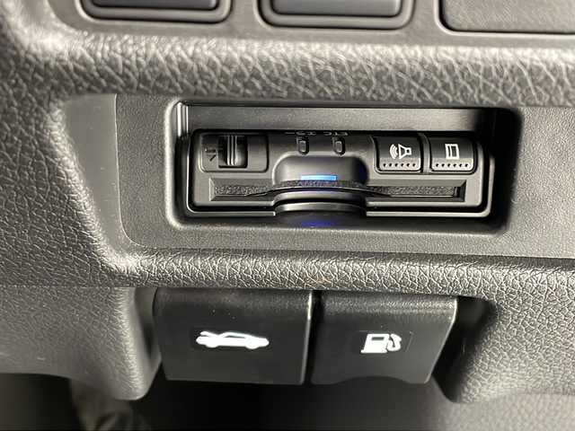 日産 エクストレイル 20X 沖縄県 2019(平31)年 7.2万km ブリリアントホワイトパール 純正9インチナビ（MM518D-L）/　CD/DVD/BD/SD/BT/フルセグTV/アラウンドビューモニター/ETC/ナビ連動ドライブレコーダー（DJ4-D）/デジタルインナーミラー/エマージェンシーブレーキ/コーナーセンサー/アイドリングストップ/パワーバックドア/合皮シート/LEDヘッドライト/オートライト/純正18インチAW/純正フロアマット/プッシュスタート/スマートキ―