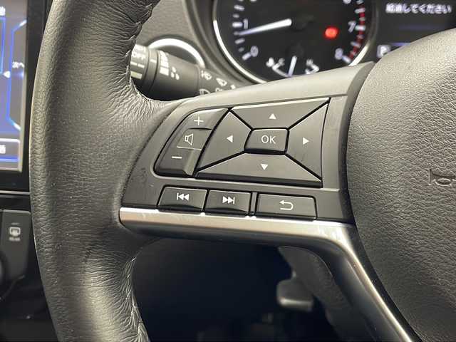 日産 エクストレイル 20X 沖縄県 2019(平31)年 7.2万km ブリリアントホワイトパール 純正9インチナビ（MM518D-L）/　CD/DVD/BD/SD/BT/フルセグTV/アラウンドビューモニター/ETC/ナビ連動ドライブレコーダー（DJ4-D）/デジタルインナーミラー/エマージェンシーブレーキ/コーナーセンサー/アイドリングストップ/パワーバックドア/合皮シート/LEDヘッドライト/オートライト/純正18インチAW/純正フロアマット/プッシュスタート/スマートキ―