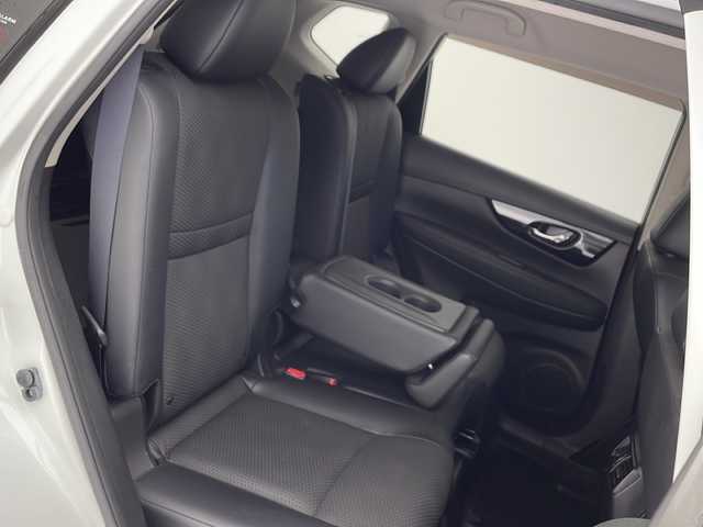 日産 エクストレイル 20X 沖縄県 2019(平31)年 7.2万km ブリリアントホワイトパール 純正9インチナビ（MM518D-L）/　CD/DVD/BD/SD/BT/フルセグTV/アラウンドビューモニター/ETC/ナビ連動ドライブレコーダー（DJ4-D）/デジタルインナーミラー/エマージェンシーブレーキ/コーナーセンサー/アイドリングストップ/パワーバックドア/合皮シート/LEDヘッドライト/オートライト/純正18インチAW/純正フロアマット/プッシュスタート/スマートキ―