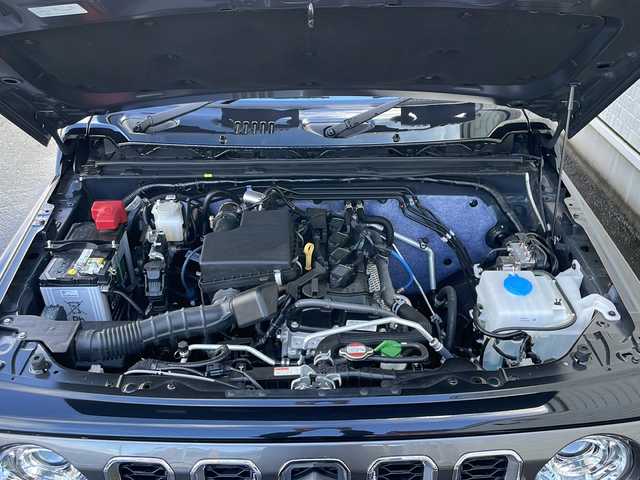 スズキ ジムニー ノマド FC 秋田県 2025(令7)年 0.1万km 黒 ・衝突軽減/・ETC/・バックカメラ/・Bluetooth/・社外ディスプレイオーディオ/・シートヒーター/・純正フロアマット/・フォグランプ/・クルーズコントロール/・パワーステアリング/・パワーウィンドウ/・衝突軽減/・ABS/・横滑り防止/・LED/・オートライト/・オートマチックハイビーム