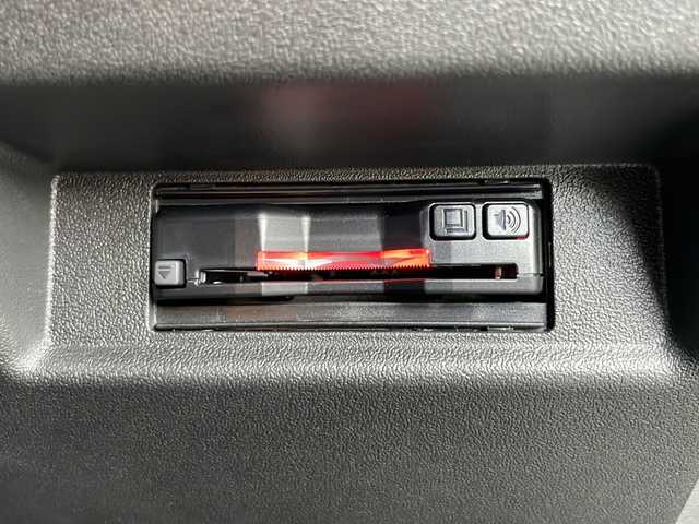スズキ ジムニー ノマド FC 秋田県 2025(令7)年 0.1万km 黒 ・衝突軽減/・ETC/・バックカメラ/・Bluetooth/・社外ディスプレイオーディオ/・シートヒーター/・純正フロアマット/・フォグランプ/・クルーズコントロール/・パワーステアリング/・パワーウィンドウ/・衝突軽減/・ABS/・横滑り防止/・LED/・オートライト/・オートマチックハイビーム
