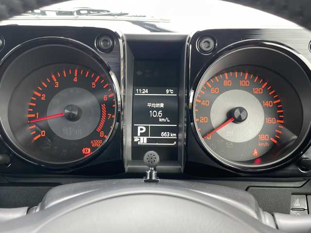 スズキ ジムニー ノマド FC 秋田県 2025(令7)年 0.1万km 黒 ・衝突軽減/・ETC/・バックカメラ/・Bluetooth/・社外ディスプレイオーディオ/・シートヒーター/・純正フロアマット/・フォグランプ/・クルーズコントロール/・パワーステアリング/・パワーウィンドウ/・衝突軽減/・ABS/・横滑り防止/・LED/・オートライト/・オートマチックハイビーム