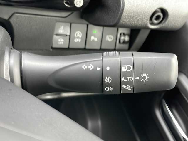 スズキ ジムニー ノマド FC 秋田県 2025(令7)年 0.1万km 黒 ・衝突軽減/・ETC/・バックカメラ/・Bluetooth/・社外ディスプレイオーディオ/・シートヒーター/・純正フロアマット/・フォグランプ/・クルーズコントロール/・パワーステアリング/・パワーウィンドウ/・衝突軽減/・ABS/・横滑り防止/・LED/・オートライト/・オートマチックハイビーム