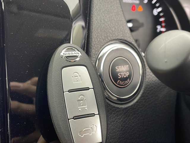 日産 エクストレイル 20Xi 茨城県 2020(令2)年 2.1万km ブリリアントホワイトパール 純正メモリナビ MM319D-W/プロパイロット/バックカメラ/オートブレーキホールド/デジタルインナーミラー/フロントフォグライト/LEDヘッドライト/カプロンシート/全席シートヒーター/スマートキー2本/フルセグテレビ