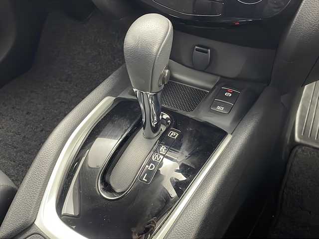 日産 エクストレイル 20Xi 茨城県 2020(令2)年 2.1万km ブリリアントホワイトパール 純正メモリナビ MM319D-W/プロパイロット/バックカメラ/オートブレーキホールド/デジタルインナーミラー/フロントフォグライト/LEDヘッドライト/カプロンシート/全席シートヒーター/スマートキー2本/フルセグテレビ