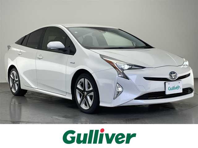 トヨタ プリウス S ツーリングセレクション 鳥取県 2016(平28)年 5.4万km ホワイトパールクリスタルシャイン 純正９型ナビ　フルセグＴＶ　Ｂｌｕｅｔｏｏｔｈ　黒合皮　シートヒーター　バックカメラ　ＥＴＣ　セーフティセンス　衝突軽減　追従クルコン　ＬＥＤライト　オートライト　フォグランプ　社外ＡＷ4本積込　保証書　取説　ワンオナ　禁煙車