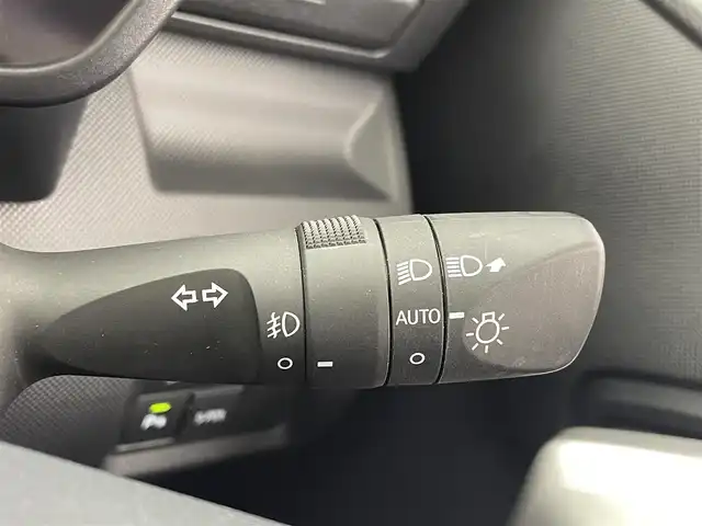 ダイハツ ロッキー プレミアム G HEV 茨城県 2022(令4)年 3.8万km ブラックマイカメタリック/シャイニングホワイトパール 純正ナビ［NMZL-Y72D］/フルセグ再生可/SMART　ASSIST/モデリスタフルエアロ/バックカメラ/ハーフレザーシート/シートヒーター/ビルトインETC/純正ドライブレコーダー/純正アルミホイール/純正フロアマット/スタッドレス車載（社外ホイール）