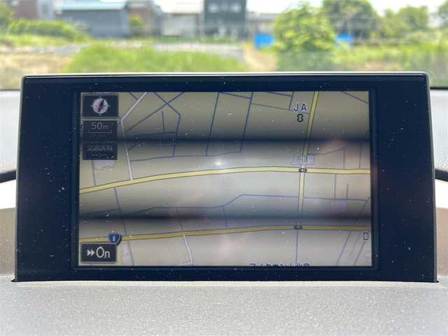 レクサス ＮＸ 200t Iパッケージ 富山県 2016(平28)年 7.3万km ソニッククォーツ フルエアロ/4WD/レーダークルーズコントロール/センターデフロック/衝突被害軽減システム/横滑り防止装置/盗難防止装置/オートブレーキホールド/純正SDナビ/フルセグTV/DVD再生/Blu-ray再生/Bluetooth/ビルトインETC/パワーシートD＋N席(運転席ポジションメモリー付）/合皮シート/純正アルミホイール