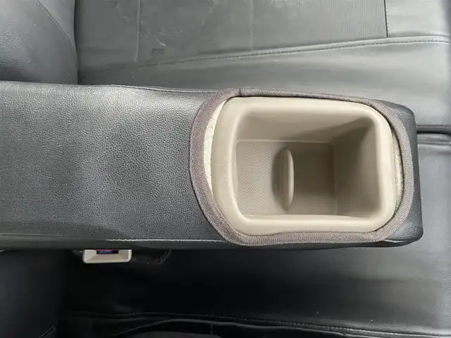 ホンダ Ｎ ＢＯＸ G ターボ Lパッケージ 福岡県 2015(平27)年 5.1万km カトラリーシルバーM Gathers7型ナビ/（BT/フルセグ/DISC/AM/FM/SD/iPod)/Bカメラ/片側パワースライドドア/クルーズコントロール/ベンチシート/チップアップシート/アルミホイール/パドルシフト/シートカバー/横滑り防止装置/盗難防止装置/スマートキー/ETC