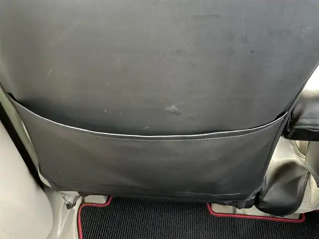 ホンダ Ｎ ＢＯＸ G ターボ Lパッケージ 福岡県 2015(平27)年 5.1万km カトラリーシルバーM Gathers7型ナビ/（BT/フルセグ/DISC/AM/FM/SD/iPod)/Bカメラ/片側パワースライドドア/クルーズコントロール/ベンチシート/チップアップシート/アルミホイール/パドルシフト/シートカバー/横滑り防止装置/盗難防止装置/スマートキー/ETC