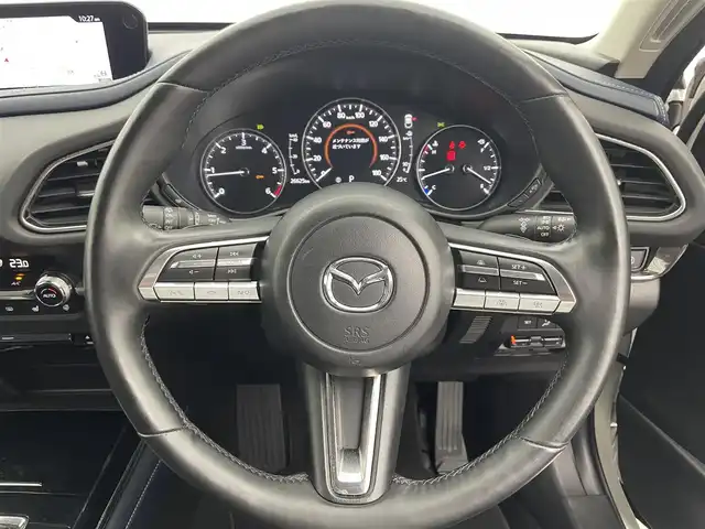 マツダ ＣＸ－３０ XD プロアクティブツーリングセレクション 富山県 2019(令1)年 2.7万km スノーフレイクホワイトパールマイカ 純正ナビ（AM/FM/DVD/BT/USB/HDMI/フルセグ）/全方位カメラ/ドライブレコーダー/ETC/ヘッドアップディスプレイ/ブラインドスポットモニター/衝突被害軽減システム/レーダークルーズコントロール/レーンキープアシスト/コーナーセンサー/横滑り防止装置/アイドリングストップ/D席パワーシート/D席メモリシート/シートヒーター/ハンドルヒーター/オートLEDライト/純正アルミホイール/純正フロアマット/オートホールド付電子パーキング/パワーバックドア/革巻きステアリング/ステアリングスイッチ/パドルシフト/スマートキー/スペアキー