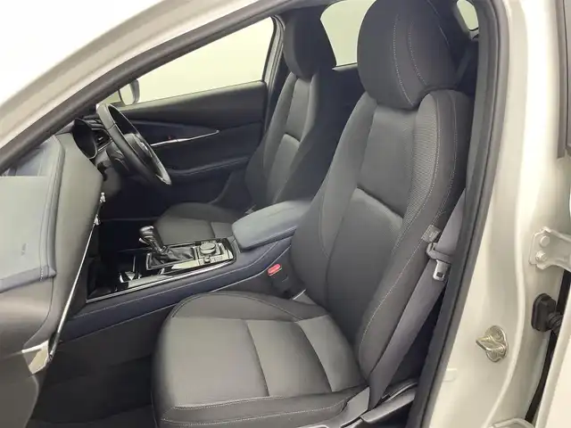 マツダ ＣＸ－３０ XD プロアクティブツーリングセレクション 富山県 2019(令1)年 2.7万km スノーフレイクホワイトパールマイカ 純正ナビ（AM/FM/DVD/BT/USB/HDMI/フルセグ）/全方位カメラ/ドライブレコーダー/ETC/ヘッドアップディスプレイ/ブラインドスポットモニター/衝突被害軽減システム/レーダークルーズコントロール/レーンキープアシスト/コーナーセンサー/横滑り防止装置/アイドリングストップ/D席パワーシート/D席メモリシート/シートヒーター/ハンドルヒーター/オートLEDライト/純正アルミホイール/純正フロアマット/オートホールド付電子パーキング/パワーバックドア/革巻きステアリング/ステアリングスイッチ/パドルシフト/スマートキー/スペアキー