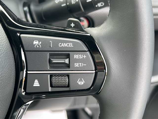 ホンダ ステップワゴン スパーダ eHEV プレミアムライン 三重県 2024(令6)年 0.1万km プラチナホワイトパール 両側パワースライドドア /BSM/ホンダセンシング /1.2列目シートヒーター /前後コーナーセンサー /USB給電 /レーダークルーズコントロール /LEDヘッドライト /オートライト /ハーフレザーシート /オットマン/ウィンカーミラー/電動格納ミラー /禁煙車