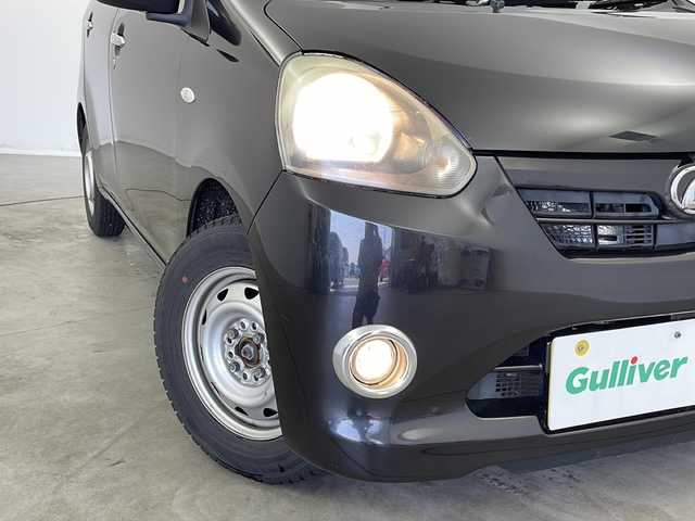 ダイハツ ミラ イース L メモリアルエディション 新潟県 2013(平25)年 6万km ブラックマイカメタリック 社外メモリナビ/(Panasonic/ワンセグTV/Bluetooth/CD/DVD/SD)/横滑り防止装置/盗難防止装置/ABS/ドアバイザー/フォグランプ/リモコンキー/純正サマータイヤホイールセット車載