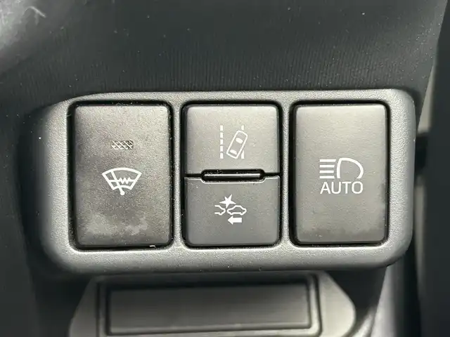 トヨタ アクア S 島根県 2019(平31)年 6.2万km スーパーホワイトⅡ トヨタセーフティセンス/純正ナビ/Bluetooth/バックカメラ/オートライト/オートマチックハイビーム /LDA/プリクラッシュセーフティ/スマートキー/プッシュスタート /フロアマット/ドアバイザー/フロントワイパーデアイサー /電動格納ミラー/ステアリングスイッチ