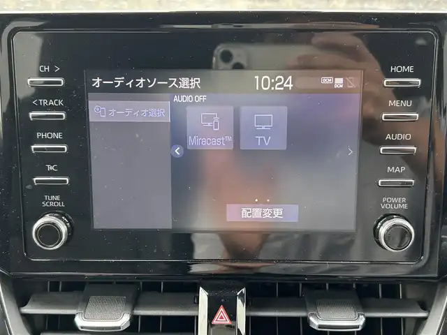 トヨタ カローラ クロス Z 佐賀県 2021(令3)年 2.6万km セメントグレーメタリック トヨタセーフティセンス/・プリクラッシュセーフティ/・レーンディパーチャーアラート/・オートマチックハイビーム/・レーダークルーズコントロール/クリアランスソナー/純正８型ディスプレイオーディオ/・バックカメラ/・フルセグTV/CD/DVD/BT/純正18インチAW/ハーフレザーシート/シートヒーター/LEDヘッドライト/オートライト/フォグランプ/パワーバックドア/プッシュスタート/フロアマット/ドアバイザー/電動格納ミラー