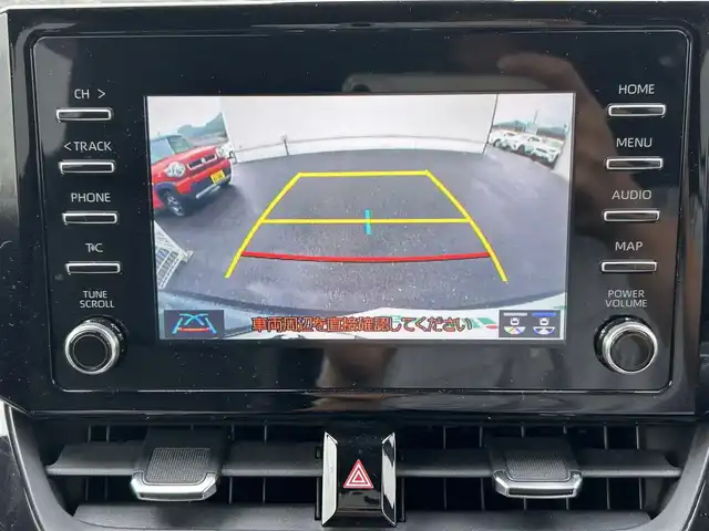 トヨタ カローラ クロス Z 佐賀県 2021(令3)年 2.6万km セメントグレーメタリック トヨタセーフティセンス/・プリクラッシュセーフティ/・レーンディパーチャーアラート/・オートマチックハイビーム/・レーダークルーズコントロール/クリアランスソナー/純正８型ディスプレイオーディオ/・バックカメラ/・フルセグTV/CD/DVD/BT/純正18インチAW/ハーフレザーシート/シートヒーター/LEDヘッドライト/オートライト/フォグランプ/パワーバックドア/プッシュスタート/フロアマット/ドアバイザー/電動格納ミラー