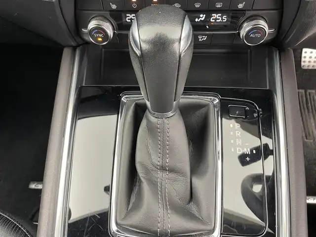 マツダ ＣＸ－８ XD プロアクティブ 富山県 2019(平31)年 5.8万km ジェットブラックマイカ BOSEサウンド/純正ナビ（AM/FM/DVD/BT/USB/フルセグ）/全方位カメラ/ドライブレコーダー/ETC/ヘッドアップディスプレイ/シートヒーター/D席パワーシート/D席メモリシート/ハンドルヒーター/ブラインドスポットモニター/衝突被害軽減システム/レーダークルーズコントロール/レーンキープアシスト/コーナーセンサー/横滑り防止装置/アイドリングストップ/パワーバックドア/オートホールド付電子パーキング/純正アルミホイール/純正フロアマット/オートLEDライト/革巻きステアリング/ステアリングスイッチ/スマートキー/スペアキー
