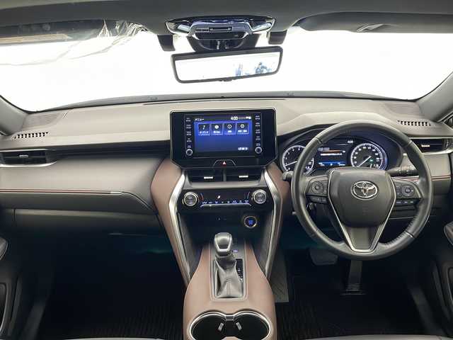 トヨタ ハリアー G 宮崎県 2022(令4)年 0.4万km ホワイトパールクリスタルシャイン Toyota Safety Sense/〇プリクラシュセーフティ/〇レーントレーシングアシスト/〇パーキングサポートブレーキ/〇ロードサインアシスト/〇オートマチックハイビーム/〇クリアランスソナー/〇レーダークルーズコントロール/〇先行車発進告知/モデリスタエアロ/デジタルインナーミラー/純正8インチディスプレイオーディオ/バックカメラ/ハーフレザーシート/パワーシート/パワーバックドア/LEDヘッドライト/純正18インチAW/ビルトインETC/保証書/取扱説明書