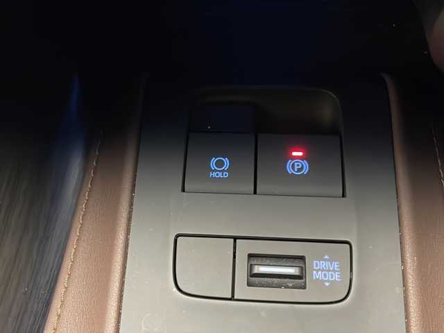 トヨタ ハリアー G 宮崎県 2022(令4)年 0.4万km ホワイトパールクリスタルシャイン Toyota Safety Sense/〇プリクラシュセーフティ/〇レーントレーシングアシスト/〇パーキングサポートブレーキ/〇ロードサインアシスト/〇オートマチックハイビーム/〇クリアランスソナー/〇レーダークルーズコントロール/〇先行車発進告知/モデリスタエアロ/デジタルインナーミラー/純正8インチディスプレイオーディオ/バックカメラ/ハーフレザーシート/パワーシート/パワーバックドア/LEDヘッドライト/純正18インチAW/ビルトインETC/保証書/取扱説明書