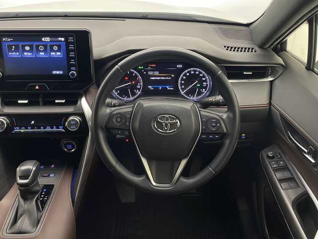 トヨタ ハリアー G 宮崎県 2022(令4)年 0.4万km ホワイトパールクリスタルシャイン Toyota Safety Sense/〇プリクラシュセーフティ/〇レーントレーシングアシスト/〇パーキングサポートブレーキ/〇ロードサインアシスト/〇オートマチックハイビーム/〇クリアランスソナー/〇レーダークルーズコントロール/〇先行車発進告知/モデリスタエアロ/デジタルインナーミラー/純正8インチディスプレイオーディオ/バックカメラ/ハーフレザーシート/パワーシート/パワーバックドア/LEDヘッドライト/純正18インチAW/ビルトインETC/保証書/取扱説明書