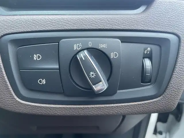 ＢＭＷ Ｘ１ xDrive 20i xライン ハイラインパッケージ 栃木県 2019(平31)年 5万km ミネラルホワイト アドバンスドアクティブセーフティパッケージ/├ヘッドアップディスプレイ/└アクティブクルーズコントロール/ハイラインパッケージ/├茶革シート/└パワーシート/インテリジェントセーフティ/コンフォートアクセス/ナビ/バックカメラ/ミラーETC/パークディスタンスコントロール/LEDヘッドライト/オートライト/パワーテールゲート