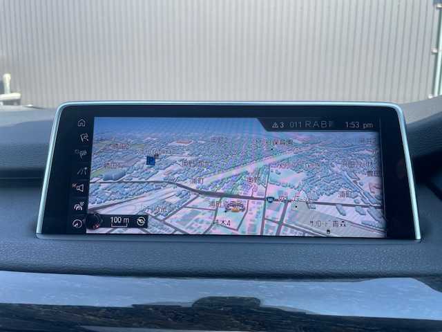 ＢＭＷ Ｘ５ xDrive 35d Mスポーツ 青森県 2016(平28)年 6.3万km アルピンホワイトⅢ ・4WD/・ディーゼル/ターボ/・サンルーフ/・メーカーHDDナビ/(Bluetooth/FM/AM/USB)/・全方位カメラ/・レーダークルーズコントロール/・ダウンヒルアシスト/・インテリジェントセーフティセンス/・前後バンパーソナー/・レザーシート（黒）/・運転席メモリーシート/・前席パワーシート/・電動リアゲート/・アンビエントライト/・ステアリングリモコン/・アイドリングストップ/・オートライト/・オートワイパー/・エアバックW/サイド/カーテ/・革巻きステア/・MTモード付AT/・フロアマット/・シルバールーフレール/・パワーバックドア/・純正アルミ20インチアルミホイール/・LEDヘッドライト/・ルームミラー一体型ETC/・フォグランプ