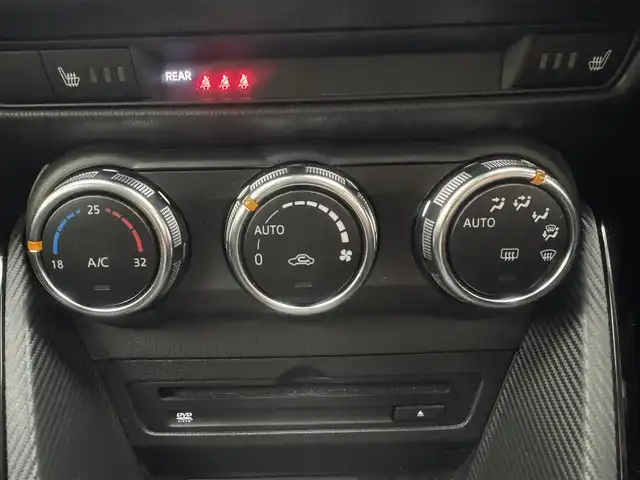 マツダ マツダ２ 15S プロアクティブ 兵庫県 2021(令3)年 1.6万km ソニックシルバーM 衝突軽減ブレーキ/純正ナビ＆フルセグTV/HUD/オートライト＆ハイビーム/LEDライト/前席シートヒーター/純正ドラレコ前後/ドアバイザー/Aストップ/コーナーセンサー/スマートキー/プッシュスタート