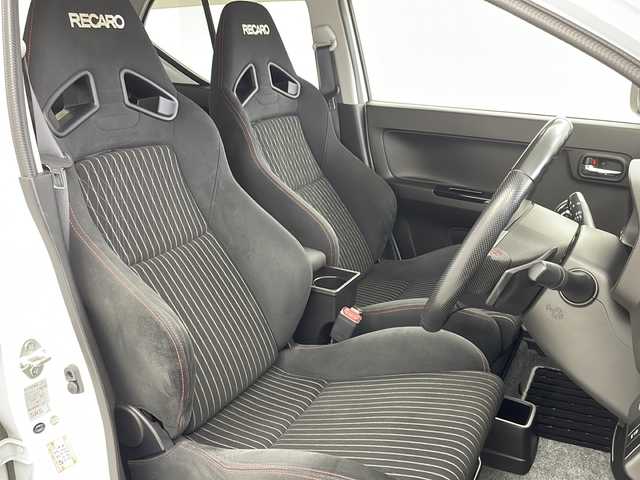 スズキ アルト ワークス 岐阜県 2016(平28)年 4.5万km パールホワイト ターボ/社外ナビ/（AM/FM/CD/Bluetooth/TV）/バックカメラ/純正レカロシート/パドルシフト/HIDオートライト/フォグランプ/ETC/革巻きステアリング/横滑り防止システム/アイドリングストップ/パワーウィンドウ/社外センターコンソール/アルミペダル/プッシュスタート/スマートキー/サイドバイザー