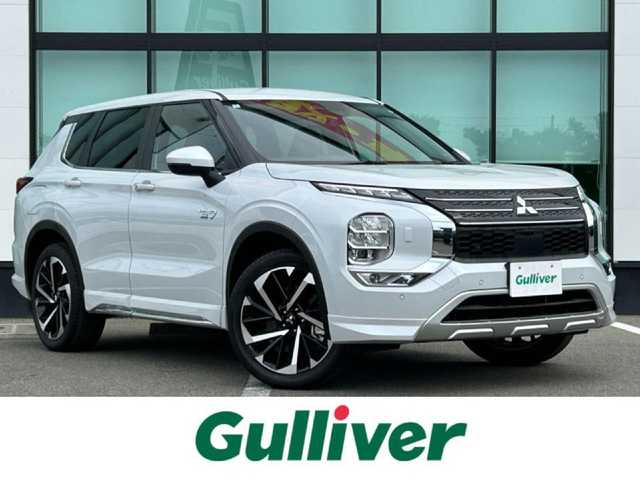 三菱 アウトランダー ＰＨＥＶ G 和歌山県 2024(令6)年 0.4万km ホワイトダイヤモンド 純正ナビ/マルチアラウンドモニター/HDMI/マイパイロット/衝突軽減ブレーキ/BSW/ドライブモードセレクター/エレクトリックテールゲート/パワーシート/AC1500W/純正２０インチアルミホイール/純正フロアマット/LEDヘッドライト/オートライト