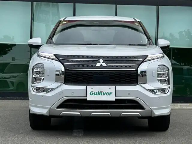 三菱 アウトランダー ＰＨＥＶ G 和歌山県 2024(令6)年 0.4万km ホワイトダイヤモンド 純正ナビ/マルチアラウンドモニター/HDMI/マイパイロット/衝突軽減ブレーキ/BSW/ドライブモードセレクター/エレクトリックテールゲート/パワーシート/AC1500W/純正２０インチアルミホイール/純正フロアマット/LEDヘッドライト/オートライト