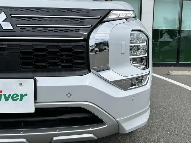 三菱 アウトランダー ＰＨＥＶ G 和歌山県 2024(令6)年 0.4万km ホワイトダイヤモンド 純正ナビ/マルチアラウンドモニター/HDMI/マイパイロット/衝突軽減ブレーキ/BSW/ドライブモードセレクター/エレクトリックテールゲート/パワーシート/AC1500W/純正２０インチアルミホイール/純正フロアマット/LEDヘッドライト/オートライト