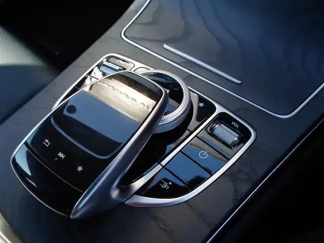 メルセデス・ベンツ Ｃ１８０ クーペ 埼玉県 2017(平29)年 4.5万km オブシディアンブラック ブラックレザーシート/アダプティブクルーズコントロール/レーダーセーフティパッケージ/パークセンサー/ブラインドスポットモニター/バックカメラ/純正ナビ/ETC/フルセグTV/シートヒーター/シートメモリー機能