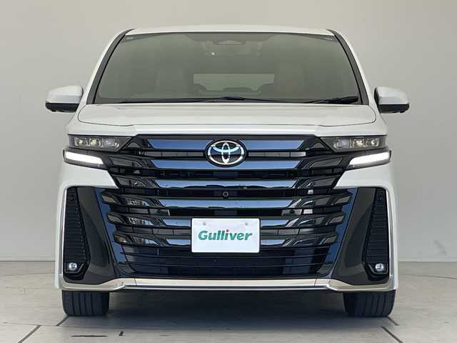 トヨタ ヴェルファイア ハイブリット Z プレミア 愛知県 2024(令6)年 2.3万km プラチナホワイトパールマイカ トヨタセーフティセンス/純正14型ディスプレイオーディオナビ/フリップダウンモニター/三眼LEDヘッドライト/全方位カメラ/両側パワースライドドア/レーダークルーズコントロール/シートヒーター/エアシート/バックカメラ/ガラスルーフ/電動リアゲート/パワーシート/ヘッドアップディスプレイ/コーナーセンサー/純正アルミホイール/ETC2.0/ブラインドスポットモニター/パドルシフト/リアオートエアコン/ステアリングヒーター/オートマチックハイビーム/ワイヤレス充電機/ドライブレコーダー/ETC/衝突軽減システム/フルセグ/Bluetooth/ステアリングスイッチ/スマートキー/プッシュスタート